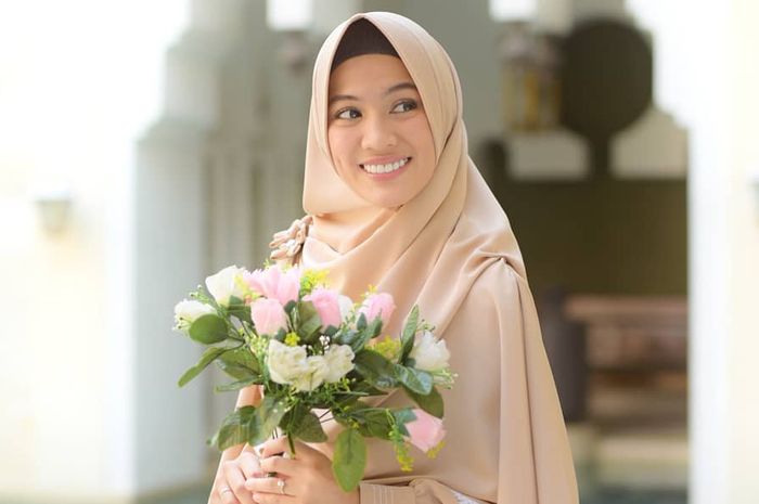 Momong 2 Anak Sekaligus, Lihat Tampilan Alyssa Soebandono