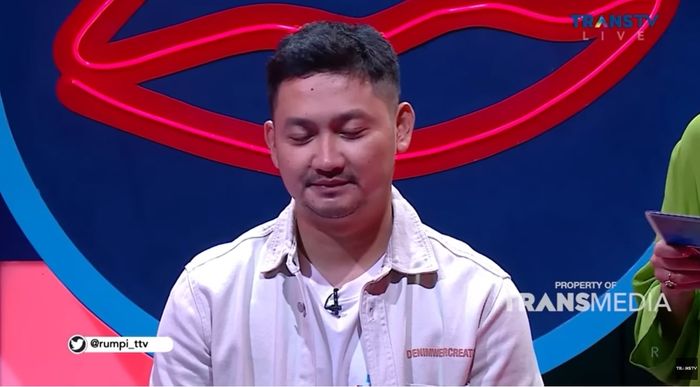 Angga Wijaya langsung diam saat ditanya Feni Rose