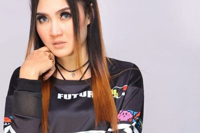 Lirik Lagu 'Kangen Setengah Mati' by Nella Kharisma Lengkap Chord Gitar