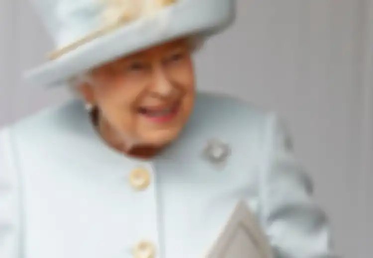 Bukan Pangeran Philip, Pria ini yang Paling Sering Menemani Ratu Elizabeth II Bepergian