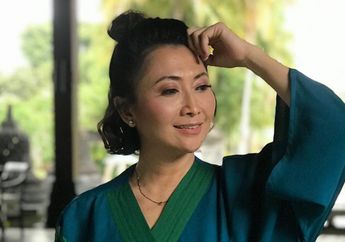 Dapat Kejutan Super Manis dari Suami dan Dua Putranya di Hari Ulang Tahun, Indy Barends Pasrah Diminta Pakai Topi Pesta Supaya Meriah!