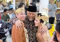 Penuh Haru! Peluk Anak Dono yang Melepas Masa Lajang, Indro Warkop Beri Nasehat untuk Putra sang Sahabat: Inget Pesan Bapak!
