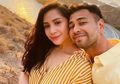 Romantis! Nagita Slavina dan Raffi Ahmad Tampil Bak Pasangan Bali dalam Balutan Busana Adat Elegan