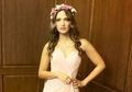 Foto Bareng Calon Menantu Keluarga Bakrie, Nia Ramadhani Justru Jadi Sorotan Pakai Slit Dress Belahan Tinggi Super Seksi