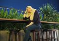 Ziarah ke Makam Sang Ayah, Jane Shalimar Kenalkan Calon Suami dan Minta Restu Menikah
