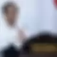 Marah Besar Lihat Kerja Pembantunya yang Seperti Kura-kura, Tangan Jokowi Sampai Gemetar Saat Bicara di Atas Podium, Ancam Lakukan Resuffle Kabinet: Bukan Sekadar Pencitraan?