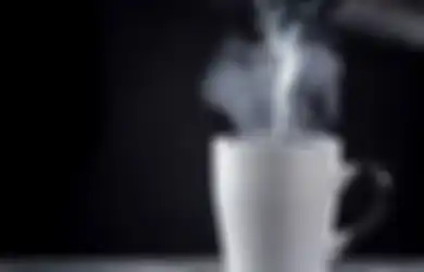 Tak Ada Kata Terlambat! Ini 5 Manfaat Minum Air Putih Hangat Setiap Pagi Saat Perut Masih Kosong, Yuk Mulai Biasakan