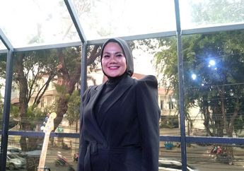 Curhat Lewat Lagu, Sarita Abdul Mukti Buktikan Telah Move On dari Suami Jennifer Dunn