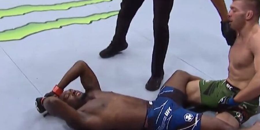 Momen Langka Terjadi di UFC 285, Derek Brunson Lempar Handuk yang Direstui Penggemar