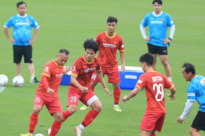 Skuad timnas Vietnam menggelar latihan perdana, Rabu (23/11/2022).