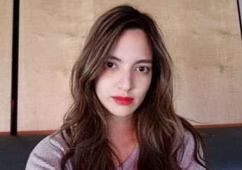 Nia Ramadhani Unggah Foto Seksi Kenakan Busana Warna Kulit, Tampilannya Justru Banjir Pujian!