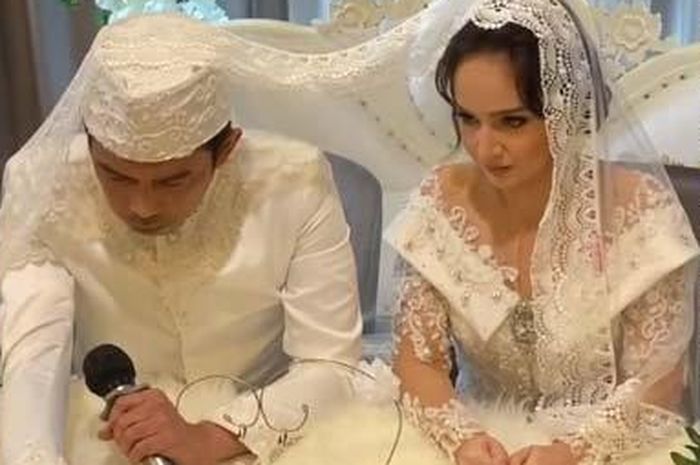 Sebelum Menikah dengan Angelica Simperler, Rico Hidros Sempat Berikan