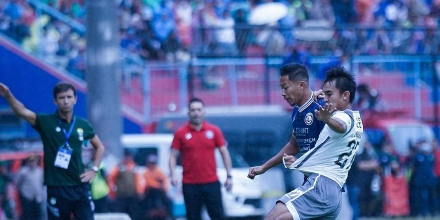 Hasil Liga 1 2022/2023 - David da Silva Cetak Gol Berkelas, Persib Bandung Tumbangkan Arema FC di Kandang