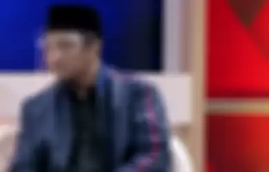  Ustaz Yusuf Mansur dianggap suka memaksa jamaah untuk bersedekah