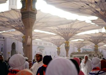 Amalan Doa Agar Bisa Umrah Ini Bisa Dibaca di Sepertiga Malam, Simak Hukum Pergi ke Tanah Suci Pakai Duit Hasil Pinjaman