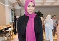 Stylo of The Day, Inspirasi Hijab Feminin Simpel ala Meisya Siregar