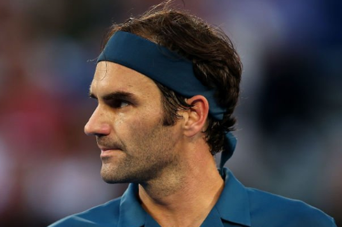 Roger Federer (Swiss) saat berlaga menghadapi Philipp Kohlschreiber (jerman) di babak pertama Dubai Tennis Championships 2019, Senin (25/2/2019).