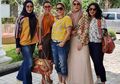 Lihat Gaya Simpel Mewah Ussy Sulistiawaty Saat Diajak Liburan dengan Cucu Keluarga Cendana Mayangsari