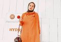 Inspirasi Padu Padan Outfit Warna Orange untuk Hijabers Ala Selebgram Chairunnisa Septiany