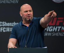 Tak Terima, Bos UFC Dana White Ribut dengan Oscar De La Hoya