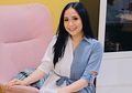 Kompak Pakai Baju Kembaran dengan Keluarganya, Tampilan Seksi Nagita Slavina dengan Hot Pants Justru Jadi Sorotan