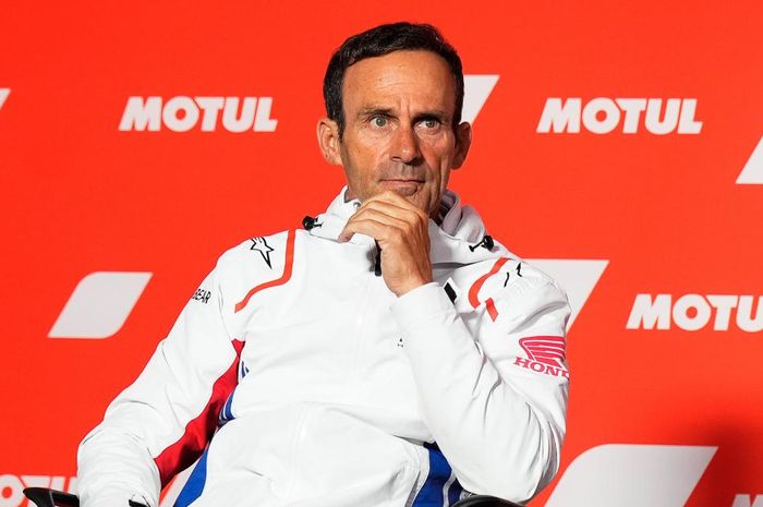 Bos Repsol Honda, Alberto Puig, memberikan tanggapan soal hengkangnya Pol Espargaro ke KTM dan rumor tentang ketertarikan pada Pedro Acosta.