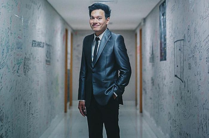 sebelum terkenal rendy pandugo ternyata pernah punya uang sebelum terkenal rendy pandugo ternyata pernah punya uang