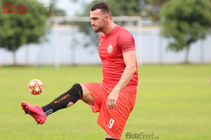 Striket asing Persija Jakarta, Marko Simic, sangat mengidolakan striker legendaris Real Madrid dan timnas Kroasia, Davor Suker.