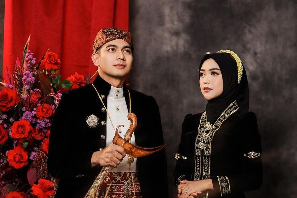 Arti Mimpi Memakai Kebaya Pengantin Melambangkan Kondisi Psikis Seseorang Simak Tafsir Lengkapnya Arti Mimpi Memakai Kebaya Pengantin Melambangkan Kondisi Psikis Seseorang Simak Tafsir Lengkapnya