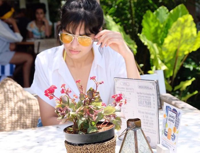 Kareena Kauf, anak tiri Bunga Zainal