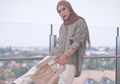 Inspirasi Tampil Formal Modis dengan Blazer Hijab ala Zaskia Adya Mecca, Simpel dan Mudah Dicontek!