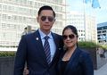 Lihat Tampilan Menantu SBY Annisa Pohan yang Anggun dengan Dress Floral dan Tas Mewah Saat Dampingi Suami Bertugas