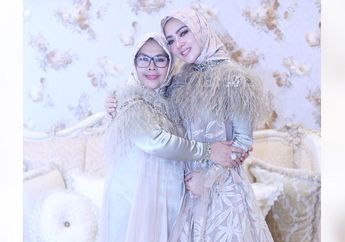 Ajak Mama Cetar Naik Pesawat Pribadi, Syahrini Jadi Sorotan Karena Tas Seharga 2 Miliar Rupiah yang Bikin Salfok