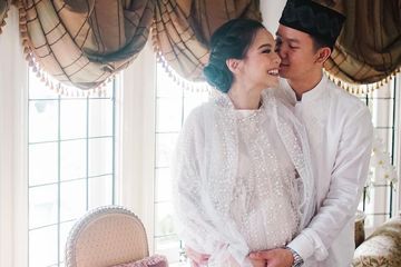 Mesty Ariotedjo melahirkan anak pertama