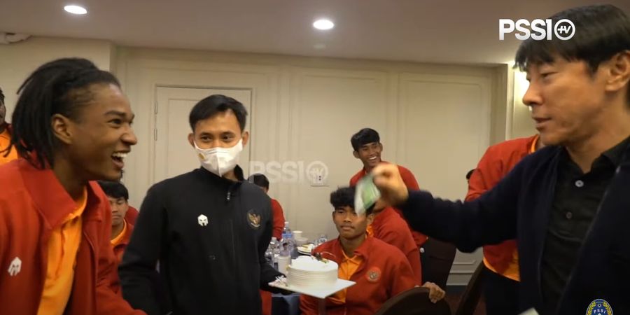 Momen Seru Timnas U-19 Indonesia Buka Puasa, Shin Tae-yong Beri Saweran