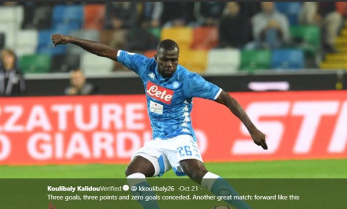 Bek Napoli, Kalidou Koulibaly, mengaku dirinya terkesan dengan ketertarikan banyak klub yang menginginkan dirinya.