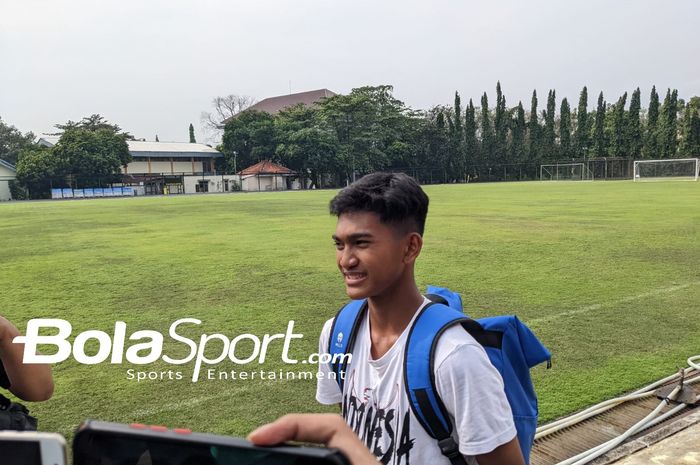 Muhammad Narendra Tegar Islami, pemain timnas U-16 Indonesia saat sesi latihan di Lapangan Universitas Negeri Yogyakarta, Selasa (2/8/2022).