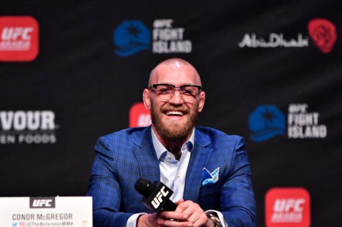 Ketika Conor McGregor datang saat konferensi pers UFC 257 pada Kamis (21/1/2021).