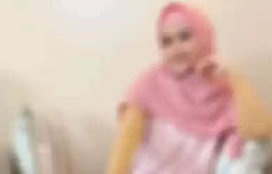 Jauh Lebih Bahagia Usai Cerai dari Kiwil, Meggy Wulandari Mendadak Curhat dan Singgung Kerinduan Pada Anak-Anaknya, Tulis Kalimat Menyentuh Ini: Kamu Rem Agar Aku Tidak Lepas Kendali