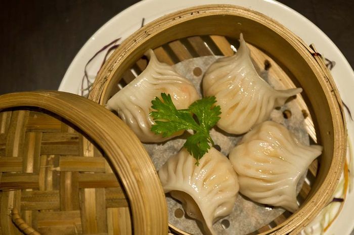 Mimpi Air Zamzam: Pertanda Rezeki Melimpah atau Ada Makna Tersembunyi?