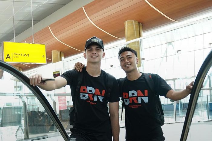 Para pemain Bormeo FC saat tiba di Yogyakarta International Airport (YIA), pada Kamis (14/12/2023).