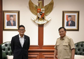 Sambangi Kantor Kementerian Pertahanan, Sandiaga Uno 2 Kali Dibisiki Ajudan Prabowo, Sang Pengusaha: Sorry Ngeganggu