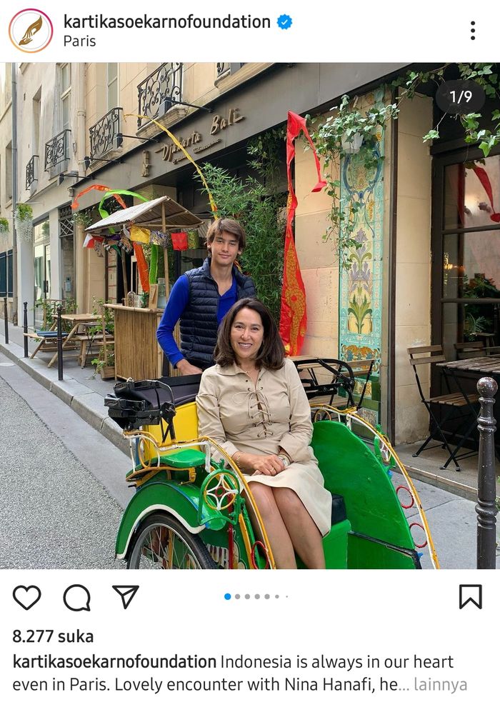 Cucu Soekarno, Frederik Kiran Soekarno Seeger saat narik becak bersama sang ibunda, Kartika Sari Dewi.