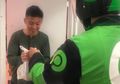 Gojek Beneran Anterin Makanan Buat Rich Brian di New York