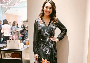 Kepoin 4 Tampilan Feminin Aaliyah Massaid dengan Midi Dress. Manis Banget!