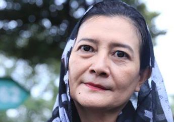 Kerap Kebagian Peran Sebagai Ibu Mertua Jahat dalam Sinetron, Siapa Sangka Aktris Senior Ini Banting Setir Jadi Sopir Taksi Online Demi Dapur Ngebul