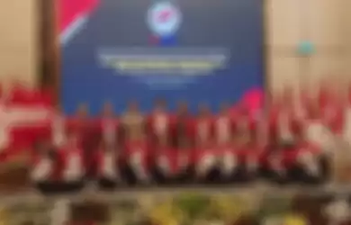 Jajaran anggota ESI DKI Jakarta beserta Ketua DPRD DKI Jakarta, Ketua KONI, dan wakil PBESI.