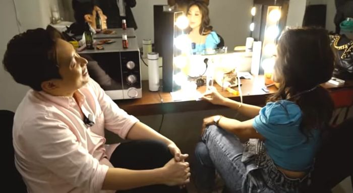 Ayu Dewi menceritakan prosesnya mendekati Regi Datau.