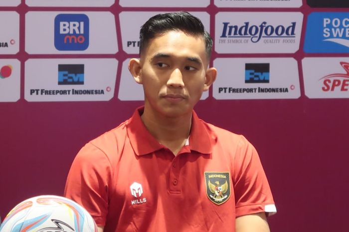 Kapten Timnas U-23 Indonesia, Rizky Ridho, pada Selasa (5/9/2023) di Swiss-Belhotel, Solo pada konferensi pers jelang Kualifikasi Piala Asia U-23 2024