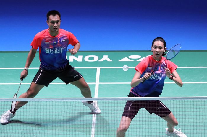 Hafiz Faizal/Gloria Emanuelle Widjaja saat berhadapan dengan Zheng Siwei/Huang Yaqiong (China) pada babak perempat final Japan Open 2019, di Musashino Forest Sport Plaza, Tokyo, Jepang, Jumat (26/7/2019).